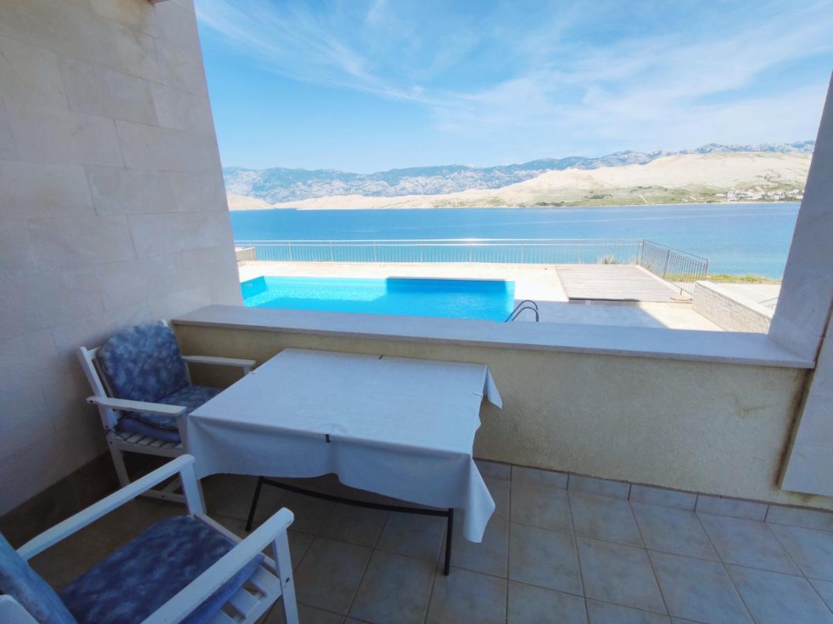 Sea View & Pool Studio Pag Town Buitenkant foto