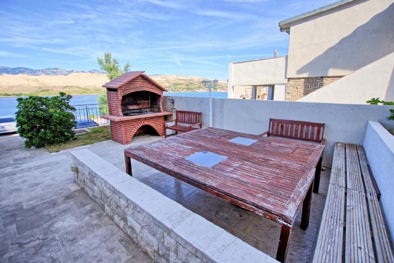 Sea View & Pool Studio Pag Town Buitenkant foto